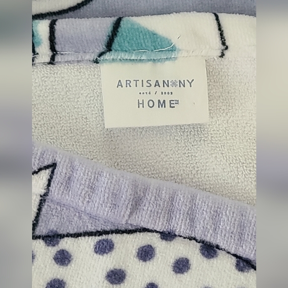 Artisan NY Home - Cartoon Cats Themed Novelty Bathroom Towel Set. - Picture 2 of 11